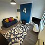 Sleek City Getaway - Walkable & Free Parking