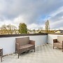 Walk to UW: Townhome w/ Rooftop Patio!