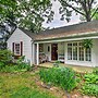 Walk to Downtown: Pet-friendly Cottage in Tyron