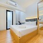 Cozy And Enjoy Living Studio At The Alton Apartment