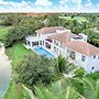 Lake View Cocotal Villa - Jacuzzi &Pool