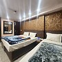 Hotel The Divine