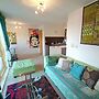 Apartmentsleeps5-balcony-petfriendly-aoarena-heatonpark-onstreetparkin