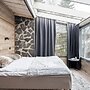 Private & Luminous Suite with lake views