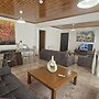 39 EGM - Stay Uptown Apartment
