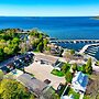 Spruce and Shore Motel