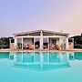 Hotel with swimming pool near Stintino