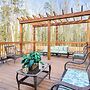 Entertainment-ready Yard: Spacious Riverdale Home