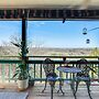 'the Treehouse' in Cherokee Village: Deck & Views