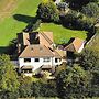 WILLOW RIDGE - a large country house with 3 rental rooms