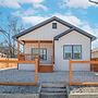 Feel Chill and Enjoy 4BR 3BA Near Fun Riverwalk