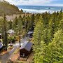 Rustic Arch Cape Getaway w/ Vibrant Interior Walk to the Beach Cape Wo