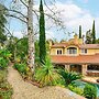 Luxury Villa w Pool Garden Outdoor Lounge