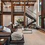 Architecturally Stunning Cle Elum Luxury Retreat