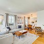 3 Mi to Universal Studios: Chic Home w/ Yard!