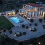 Villa Aurora Luxurius Living