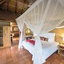 Toro Yaka Bush Lodge