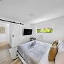 1-BR retreat in the City Centre