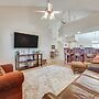 Walk to Branson Strip: Inviting Condo!