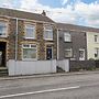 32 Bridgend Road