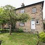 15 Calton View