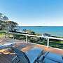 Sunset Villa by Rove Beachfront w Deck Pool