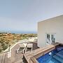 Luxury Penthouse With Private Pool and sea Views, Sleeps 6