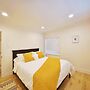 @ Marbella Lane - Vibrant 4BR RWC Ldry + P