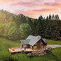 Secluded w/ Deck Views, Hot Tub, & Ping Pong Hudson in the Berks by Av