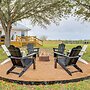 Furnished Deck + Views: Rural Schulenburg Retreat