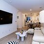 Modern Designer Stay Bright Chic Spacious