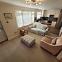 Cozy Cottage Retreat in Swansea