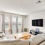 11 Mi to Beach: La Marque Home w/ Patio!
