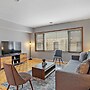 Prime 2BR Chicago Apartment