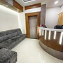 Stay Guru Hari Om Residency