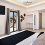 Santorinn Suites