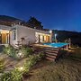 Cosmicstays Sundown House A Pool Villa