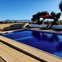 Casita-2guests-pool-patio-bbq-parking-fireplace