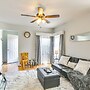 10 Mi to Downtown St Louis: Convenient Apartment!