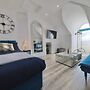 Modern Cozy 2-Bedroom & family friendly