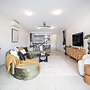 Luxury Cairns Stay with Pool and BBQ
