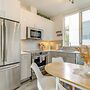 5 Mi to Dtwn: Pet-friendly Townhome in Seattle!