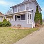 Walk to Dtwn Green Lake: Peaceful Getaway w/ Porch