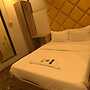 Fabhotel Platinum Inn