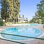 Sonia Home With Shared Pool