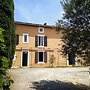 Les Grands Cyprès - chambres d'hôtes, bed and breakfast