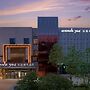 Linfen Wanda Yuehua Hotel