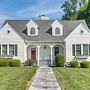 Walk to Dining & Shops: Historic Belmont Home