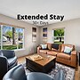 Magnolia Hideaway - Pet Friendly w/ Fireplace