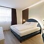 NAOMI Rooms